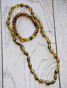 Baltic Amber green necklace and bracelet set